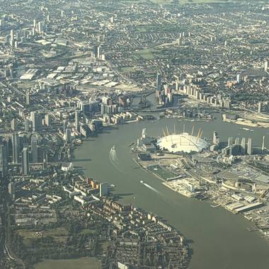 London and the Thames on the approach